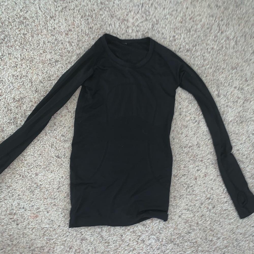 lululemon women’s swiftly tech long sleeve crew